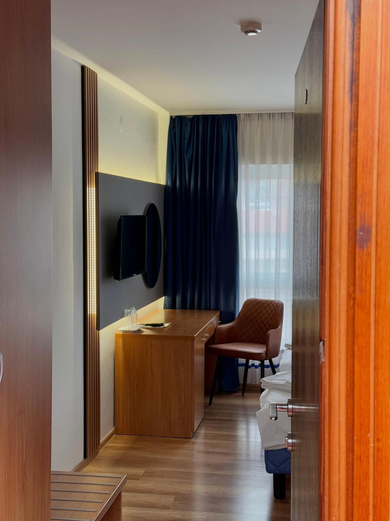 Motel M Vlasenica Eksteriør billede