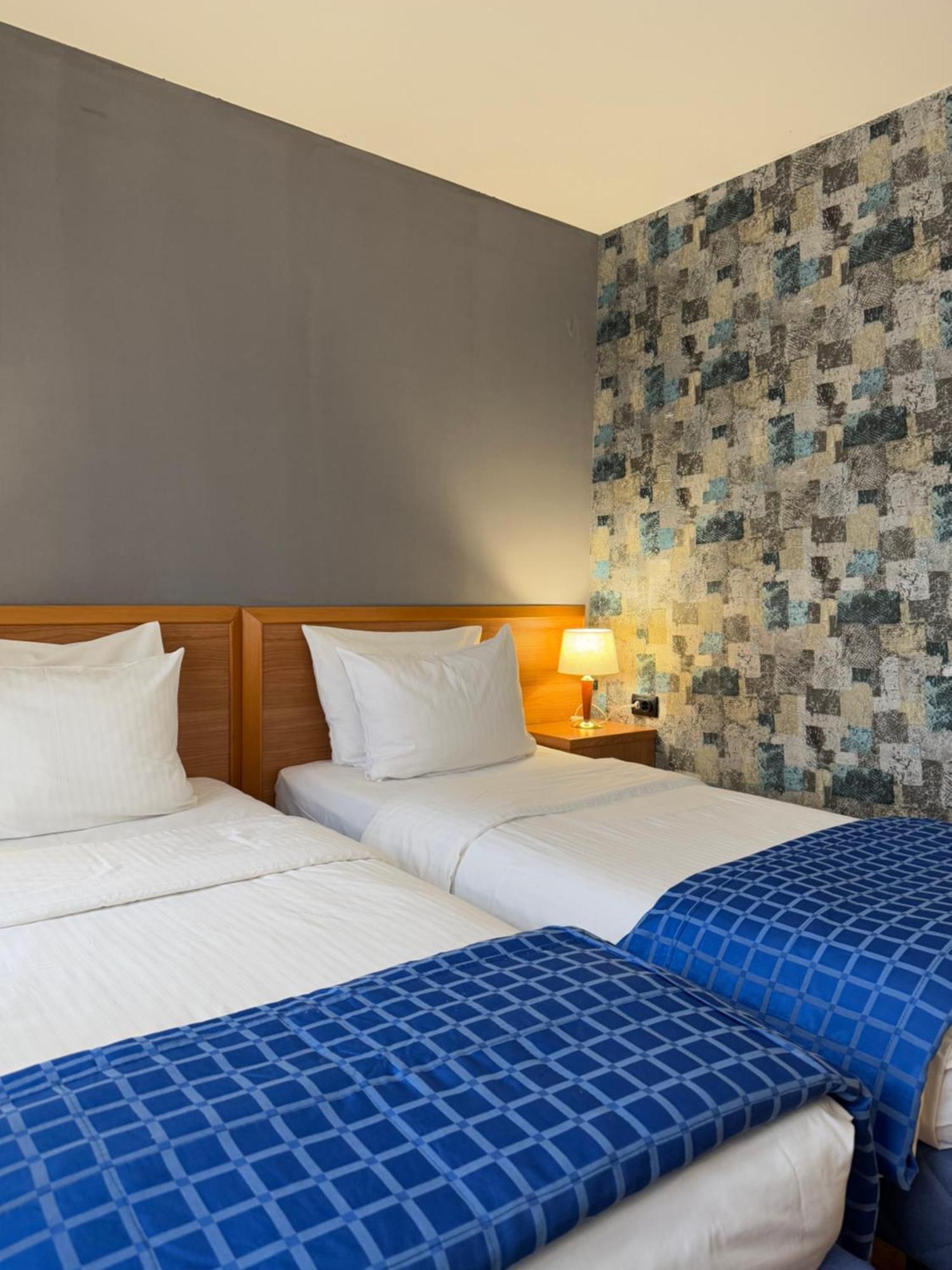Motel M Vlasenica Eksteriør billede