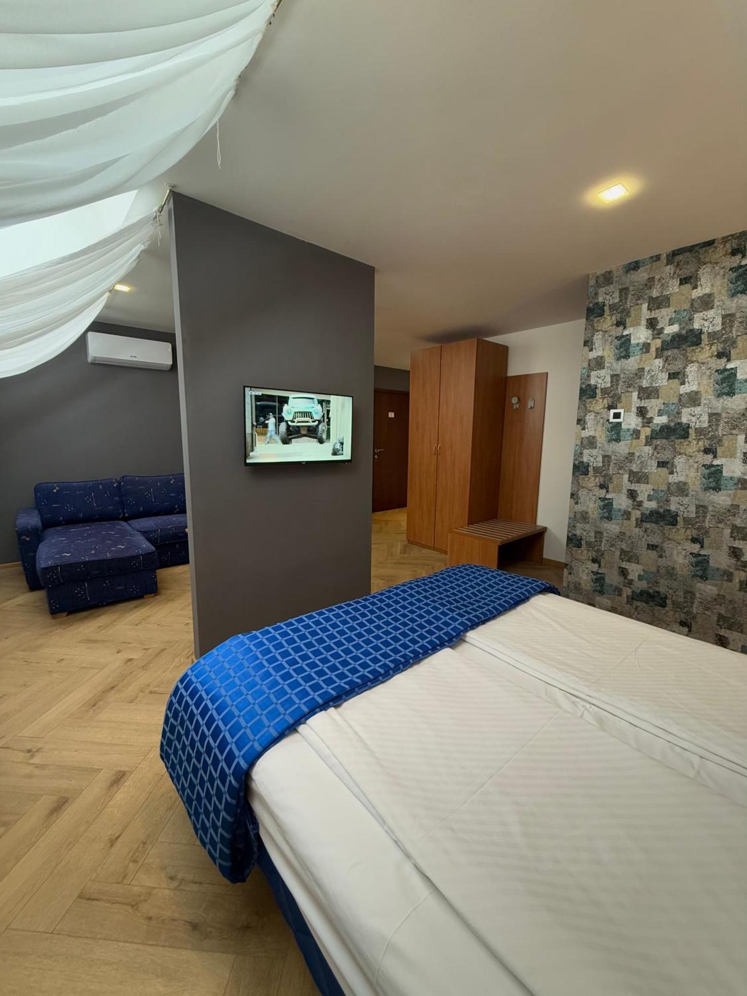 Motel M Vlasenica Eksteriør billede