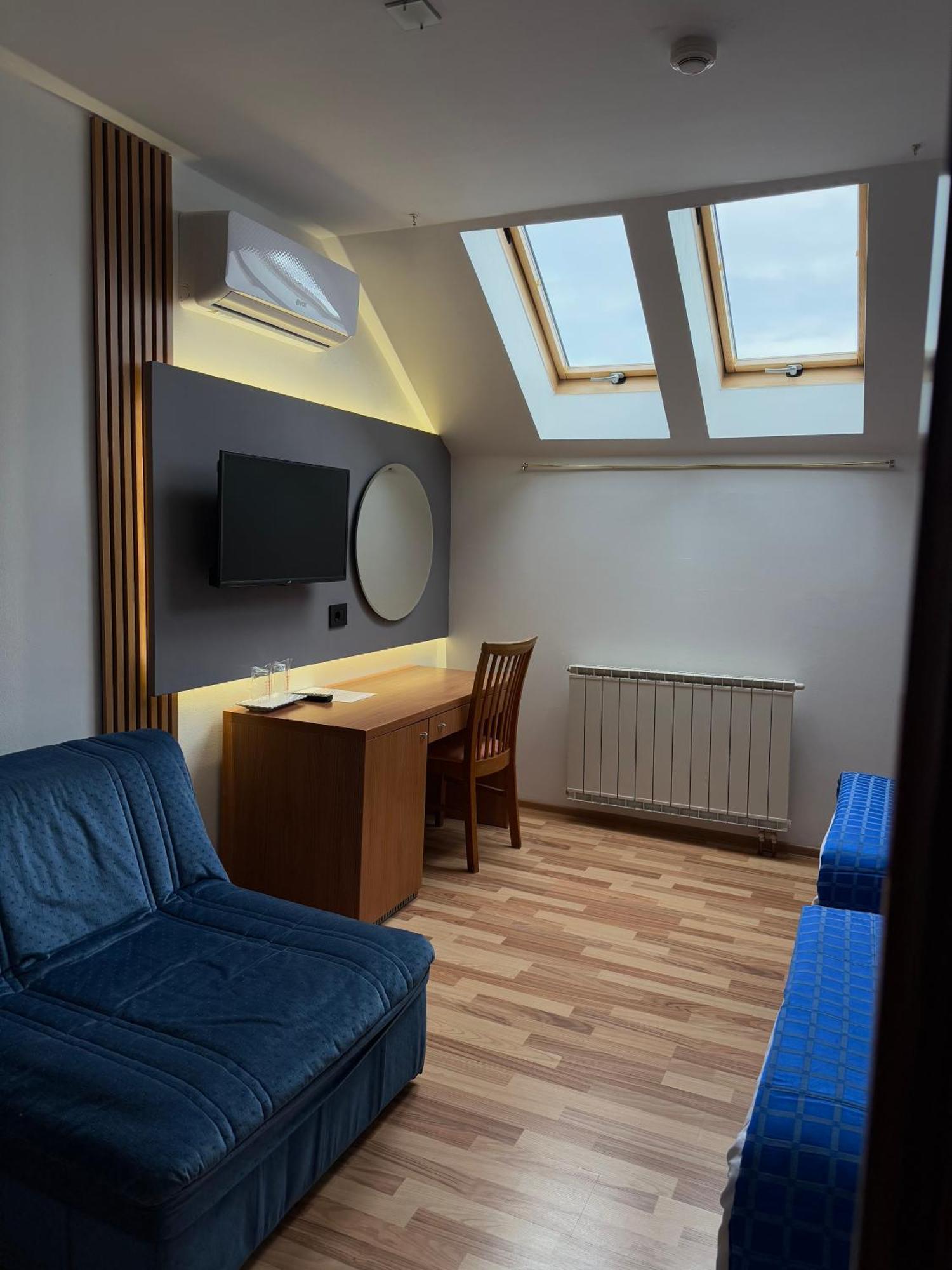 Motel M Vlasenica Eksteriør billede