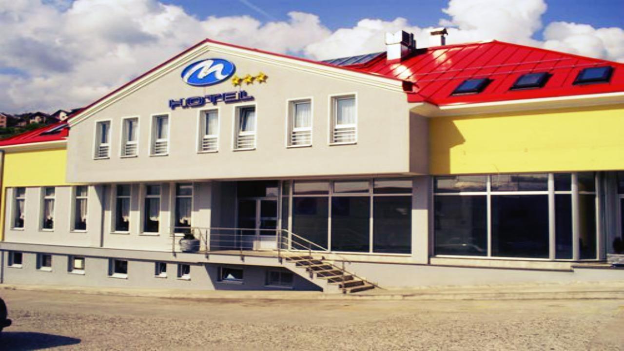 Motel M Vlasenica Eksteriør billede